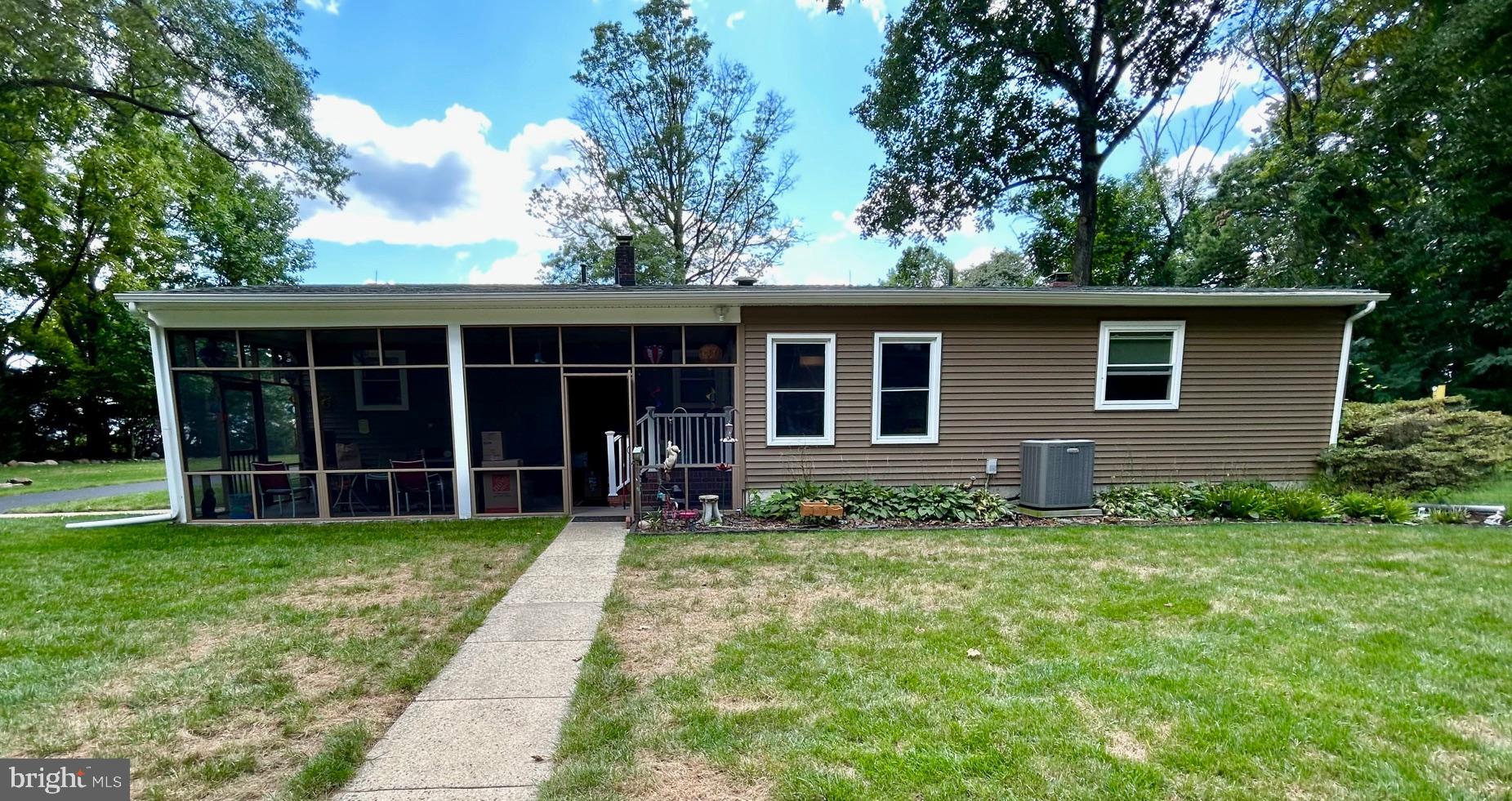 909 Old York Road Burlington, NJ 08016 - Photo 61 of 71 Back View