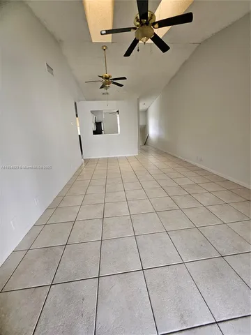 $1,900 | 2511 Northwest 56th Avenue, Unit 425, Lauderhill, FL 33313