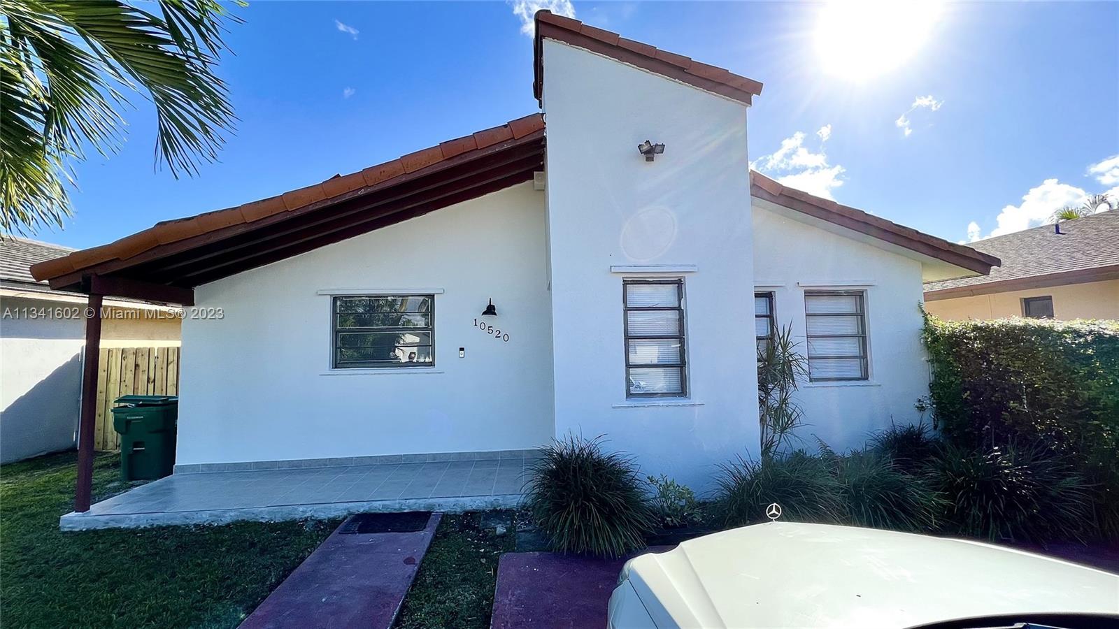 Sunset Miami, FL 33173 - Photo 1 of 41 a view of outdoor space and yard