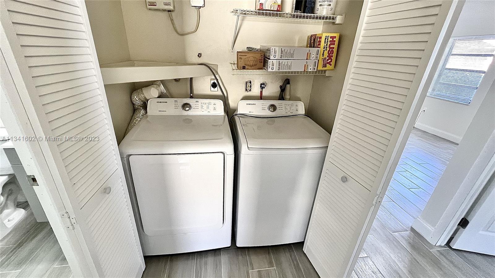 Sunset Miami, FL 33173 - Photo 41 of 41 a utility room with dryer and washer