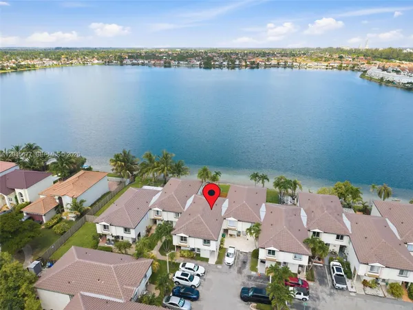 $495,000 | 1030 Northwest 123rd Court, Unit 706, Miami, FL 33182