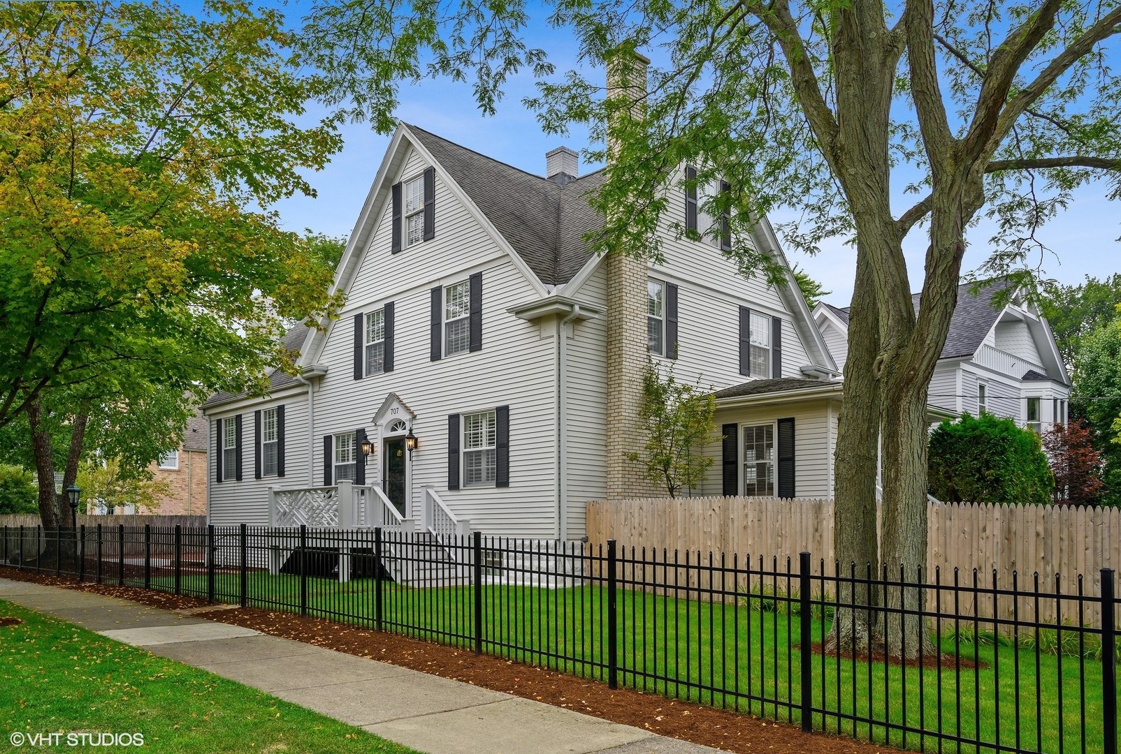 707 Hill Road, IL 60093 Compass