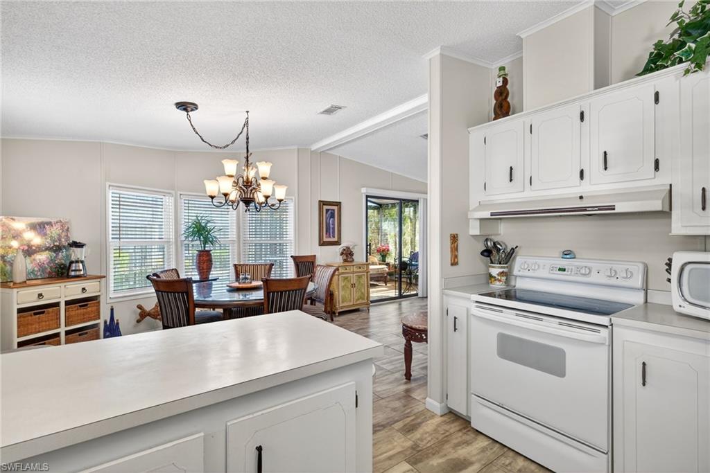 212 Oceans Boulevard, Unit 212 Naples, FL 34104 - Photo 13 of 30