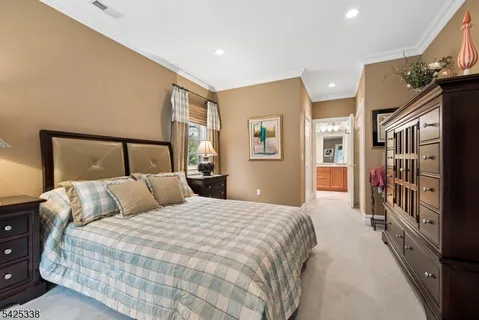 $635,000 | 28 Schmidt Circle, Watchung, NJ 07069