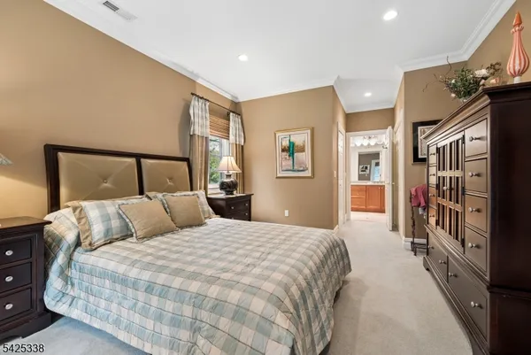 $730,000 | 28 Schmidt Circle, Watchung, NJ 07069