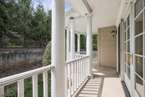 $635,000 | 28 Schmidt Circle, Watchung, NJ 07069