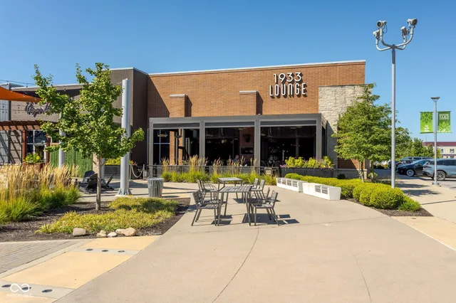 $305,000 | 11504 Grassy Court, Unit 103, Fishers, IN 46037