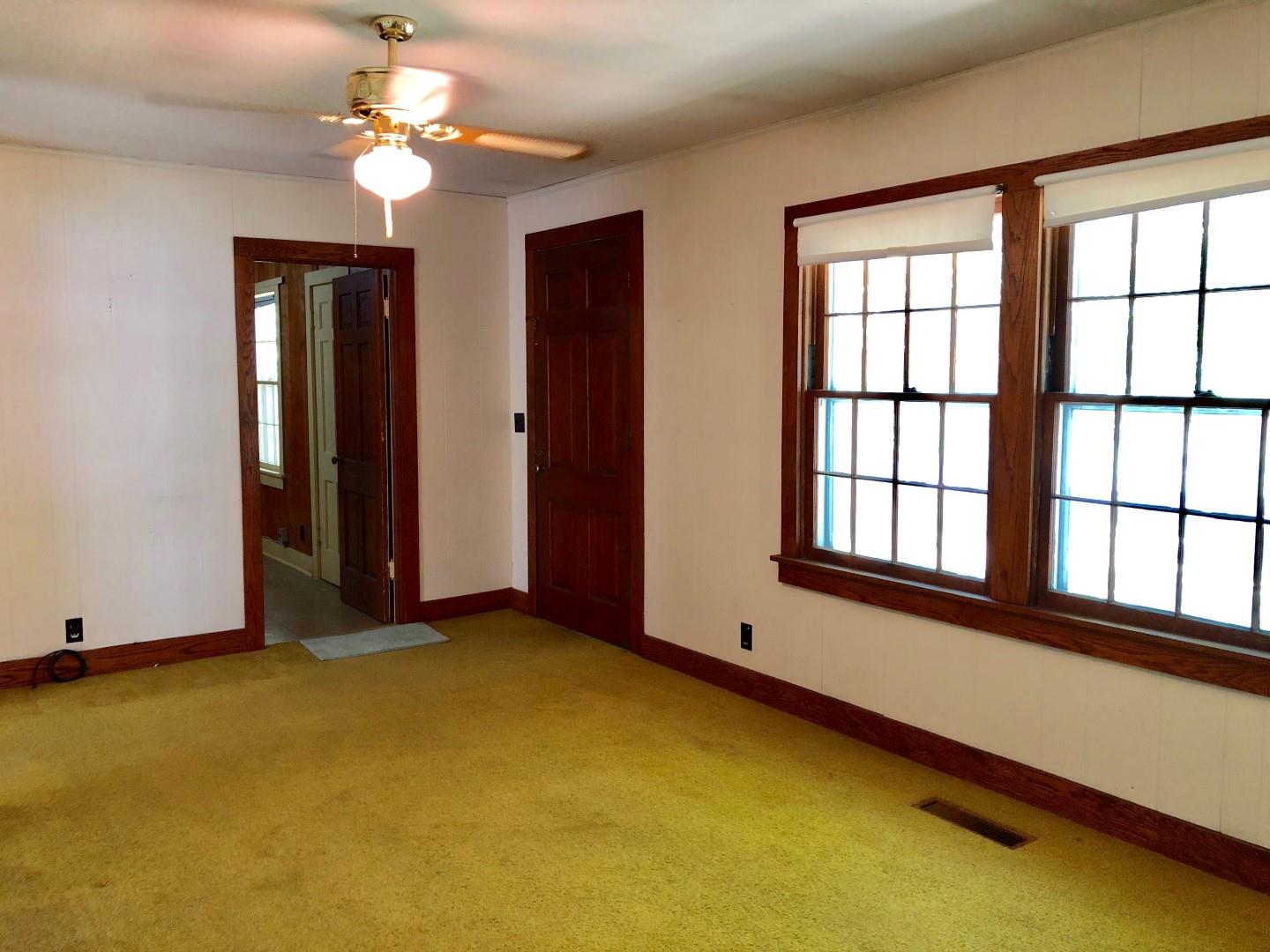 107 Sunset Road Dickson, TN 37055 - Photo 14 of 25 Living Room