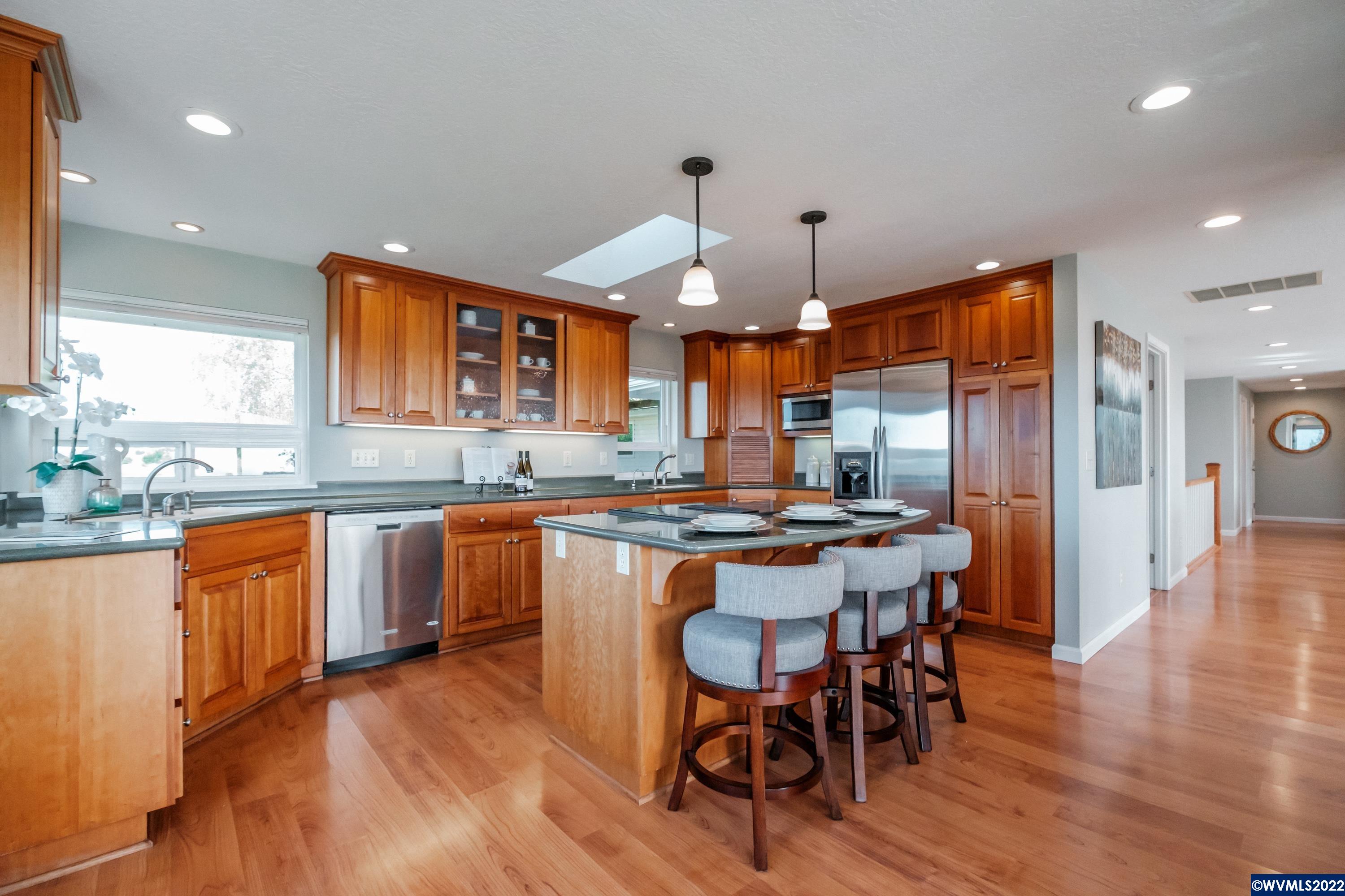 6609 Spring Valley Road Northwest Salem, OR 97304 - Photo 14 of 42 Gallery Image 14