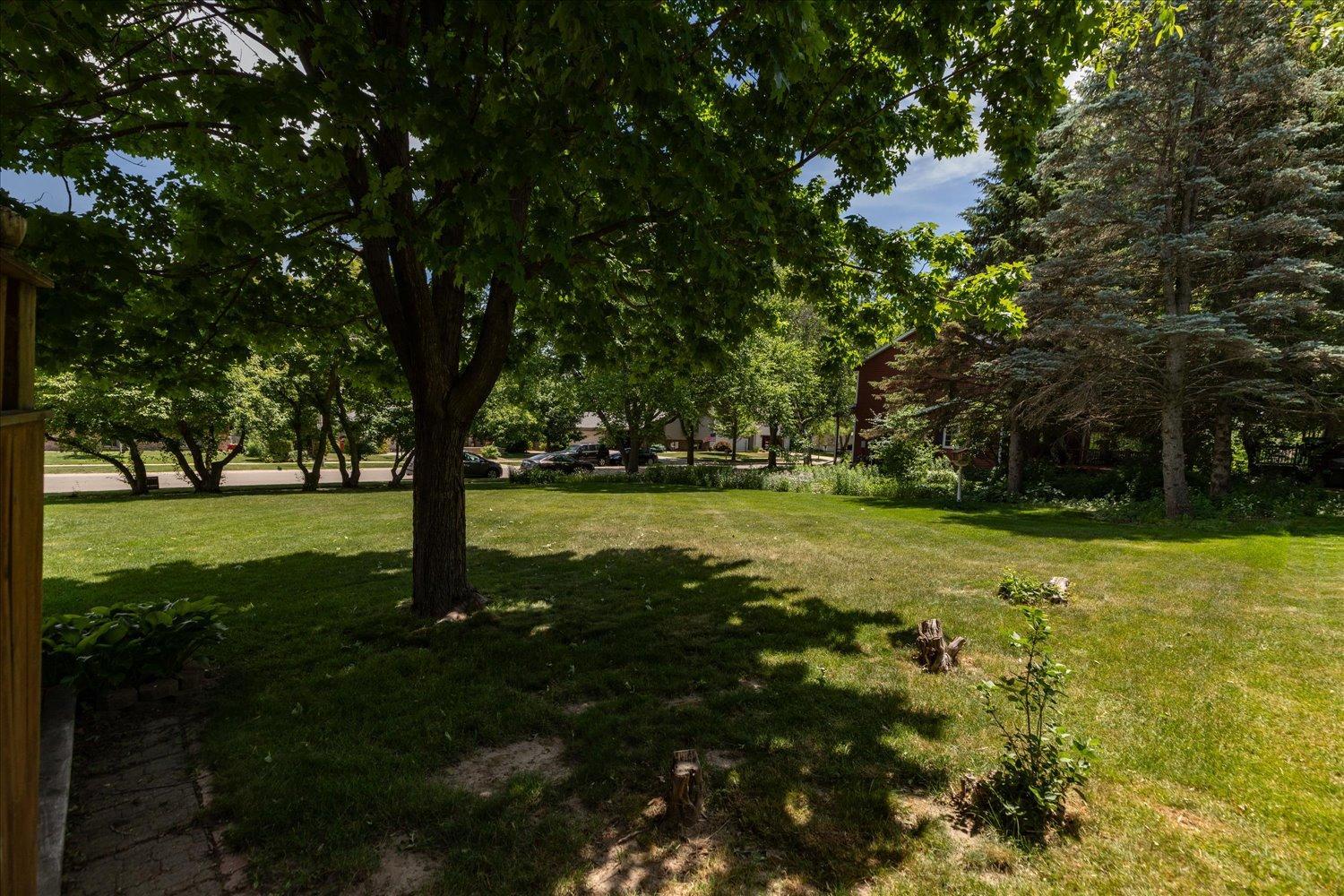 906 High Meadow Lane Southwest Rochester, MN 55902 - Photo 35 of 36
