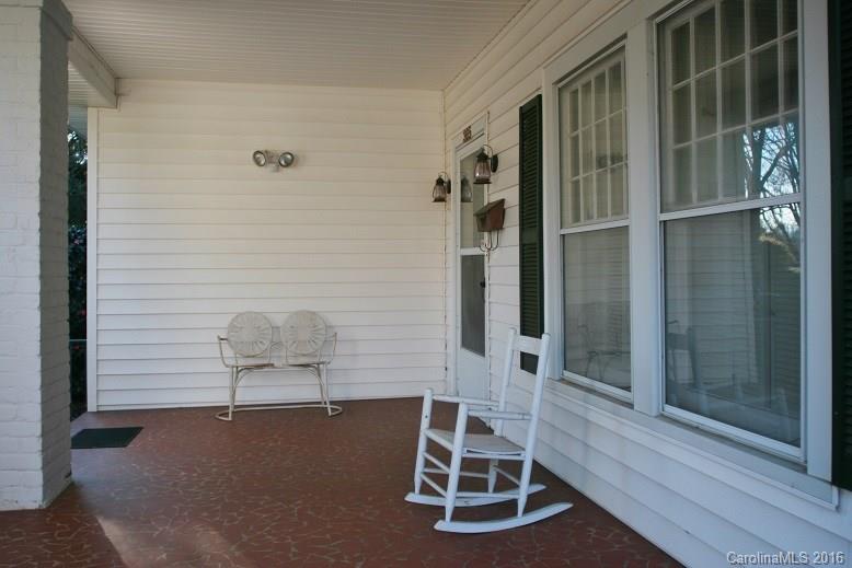 365 North Washington Street Rutherfordton, NC 28139 - Photo 2 of 24