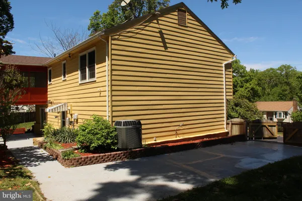 $3,200 | 310 Huckstep Avenue, Stafford, VA 22556