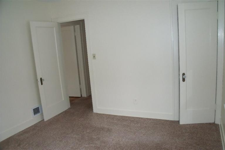 1419 Ridge Avenue Muskegon, MI 49441 - Photo 13 of 19 Additional Photo