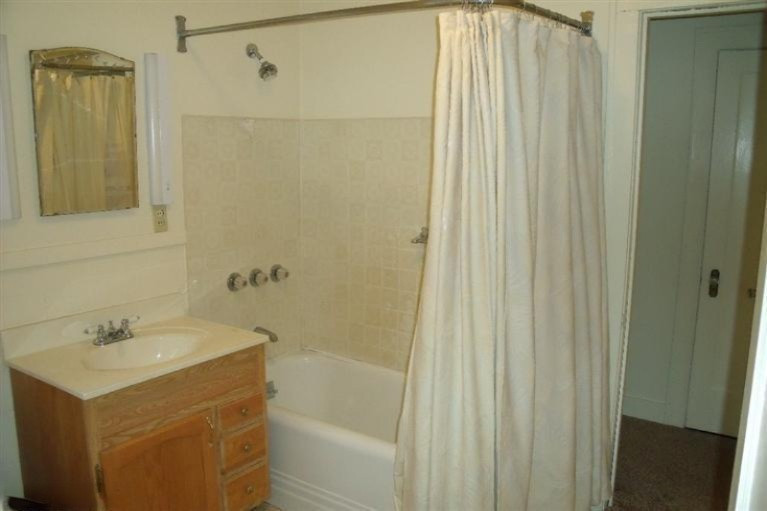 1419 Ridge Avenue Muskegon, MI 49441 - Photo 8 of 19 Additional Photo