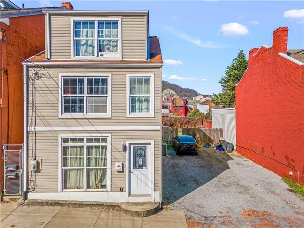 $3,200 | 120 South 12th Street, Pittsburgh, PA 15203