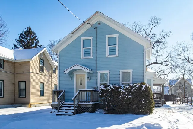 $189,900 | 757 Woodland Avenue, Oshkosh, WI 54901