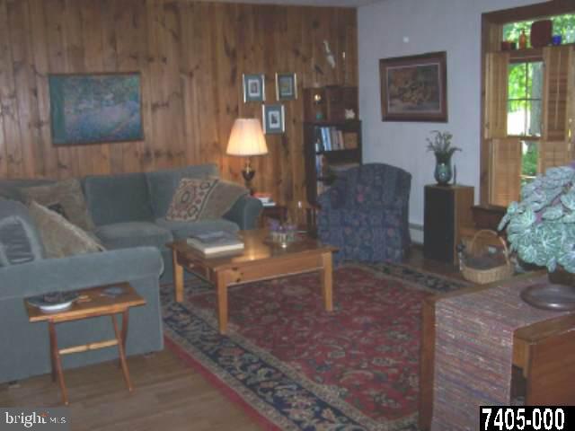 460 Knight Road Gettysburg, PA 17325 - Photo 8 of 9