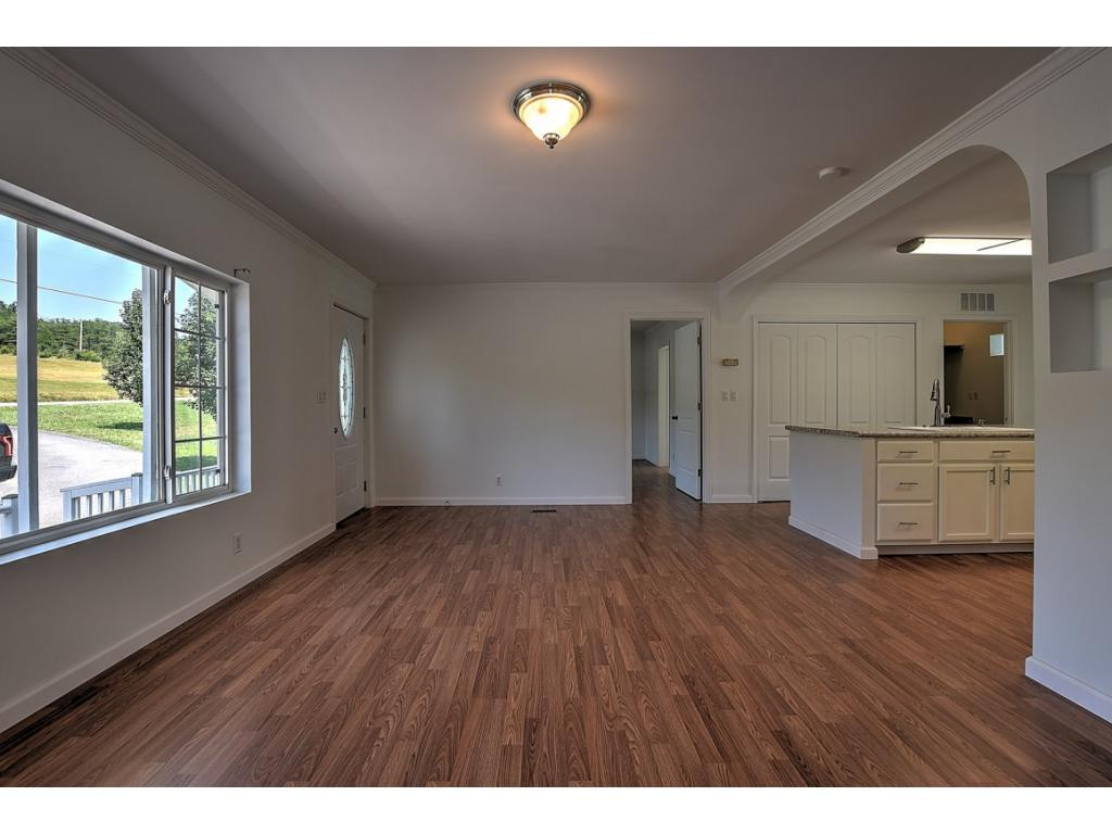 725 Shakerag Road Greeneville, TN 37743 - Photo 5 of 25 Photo 5