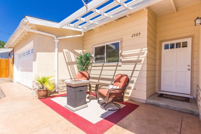 2505 Littleton Road El Cajon, CA 92020 - Photo 3 of 24 Front porch is a nice sitting area.