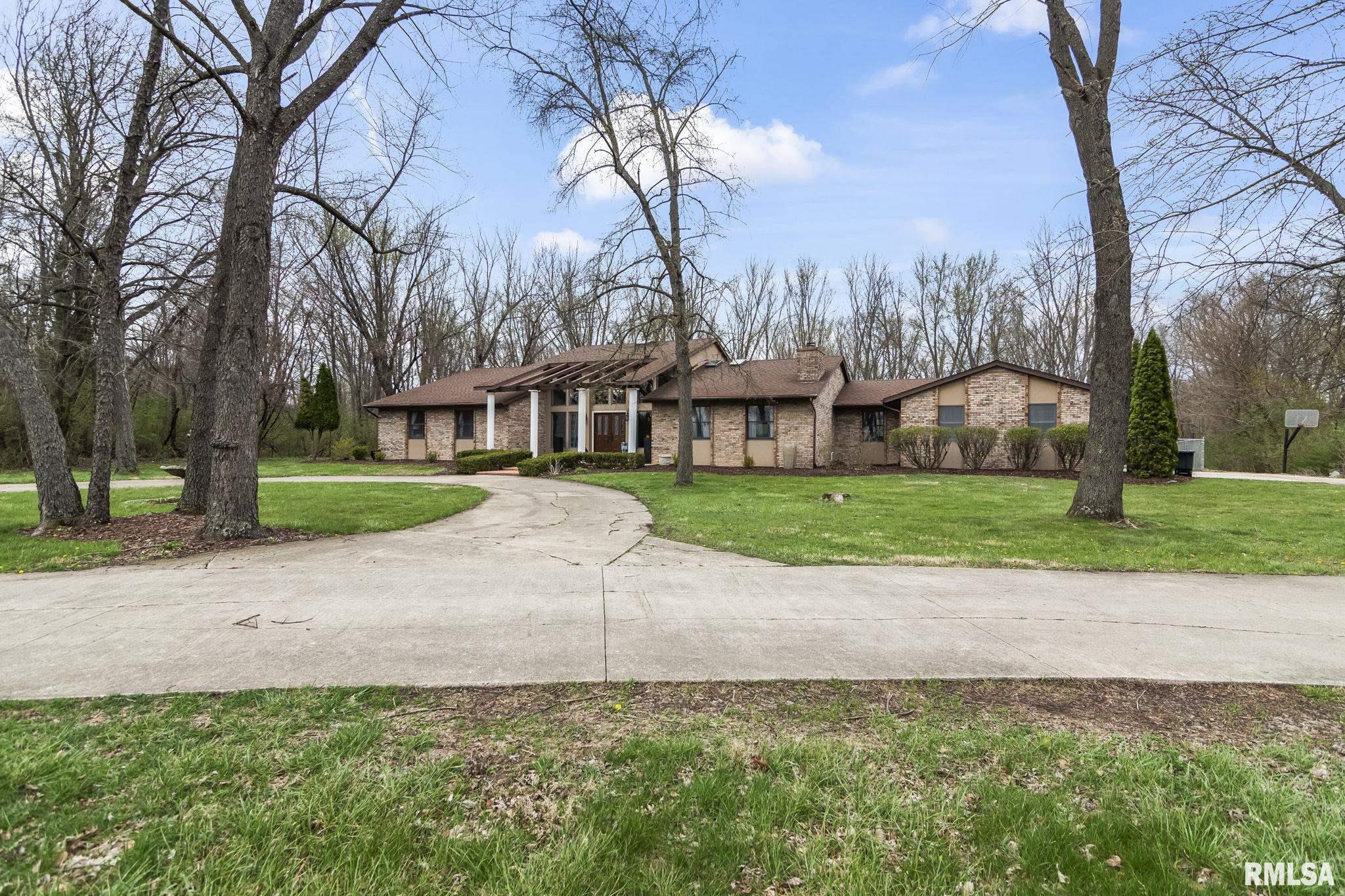 2421 East Lake Shore Drive Springfield, IL 62712 - Photo 3 of 74