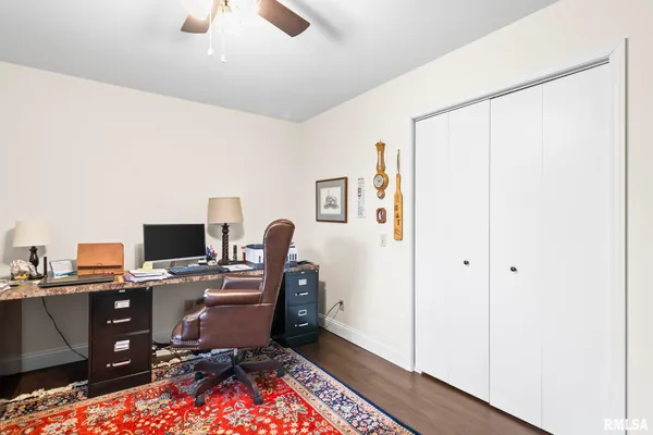 $658,000 | 2421 East Lake Shore Drive, Springfield, IL 62712