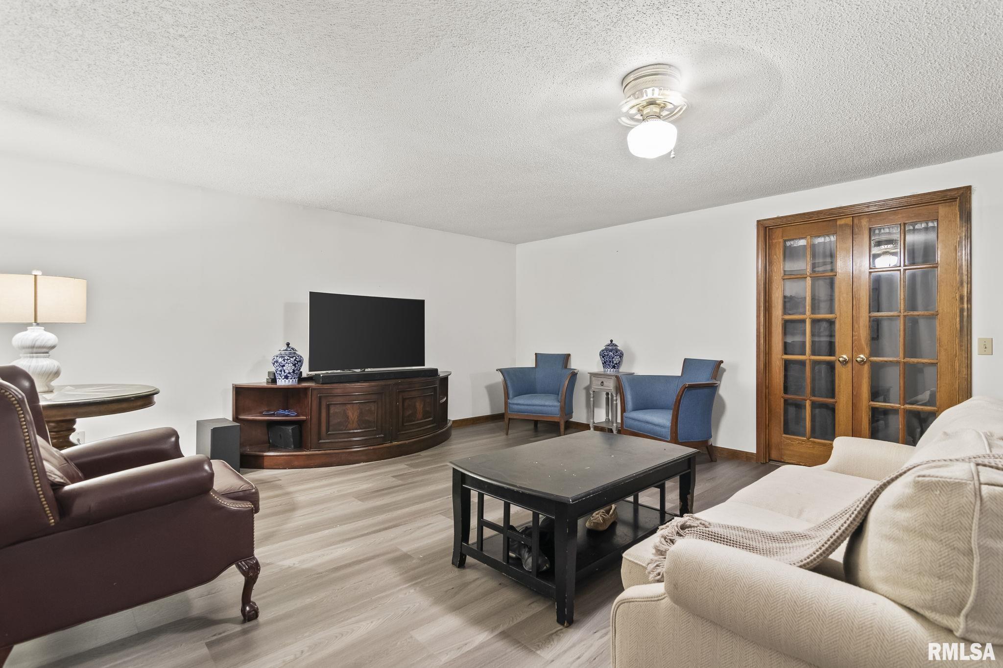 2421 East Lake Shore Drive Springfield, IL 62712 - Photo 48 of 74