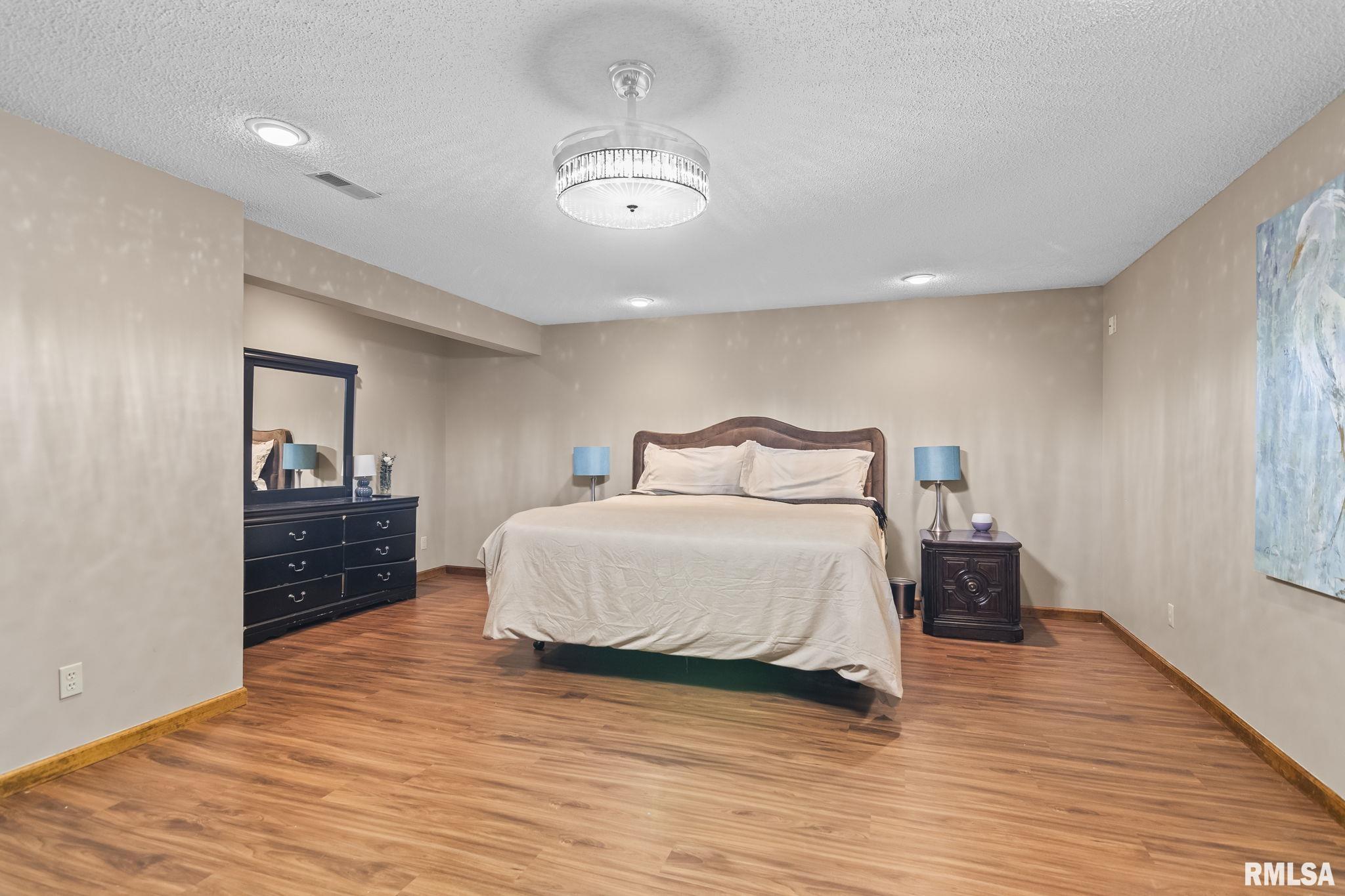 2421 East Lake Shore Drive Springfield, IL 62712 - Photo 57 of 74