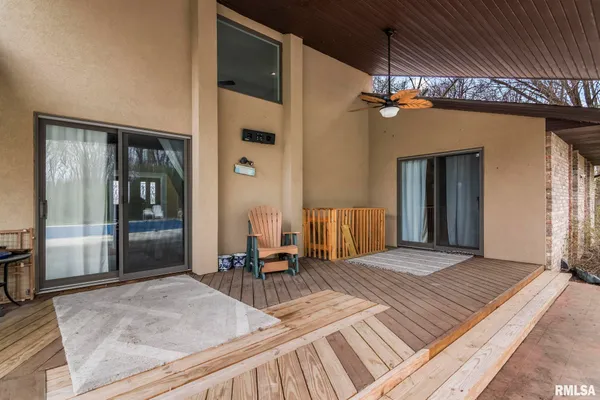 $658,000 | 2421 East Lake Shore Drive, Springfield, IL 62712