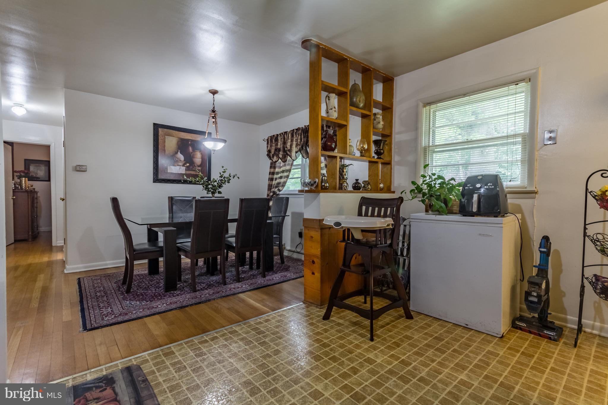 337 George Street Winchester, VA 22601 - Photo 9 of 27 Dining Room
