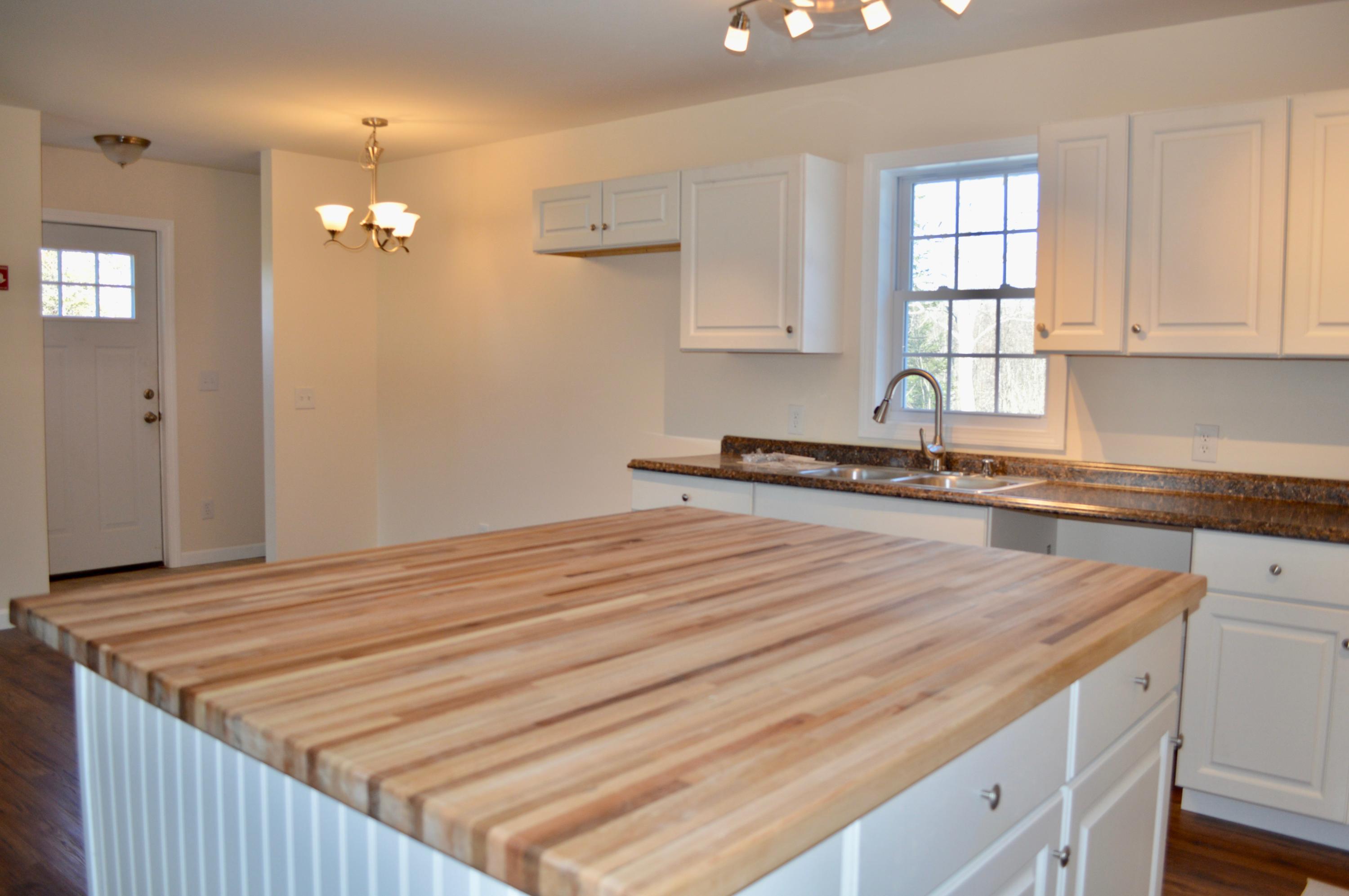 6 Oak Ridge Lane Frankfort, ME 04438 - Photo 5 of 18 DSC_0035