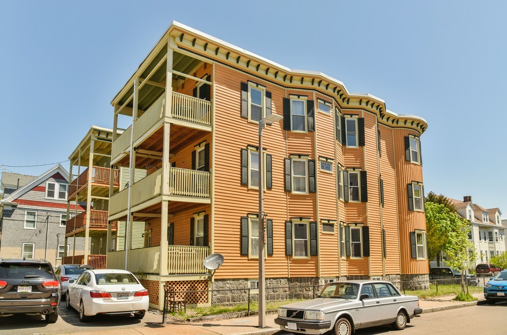 17-19 Pleasant Street Boston, MA 02125 - Photo 13 of 16 a building view