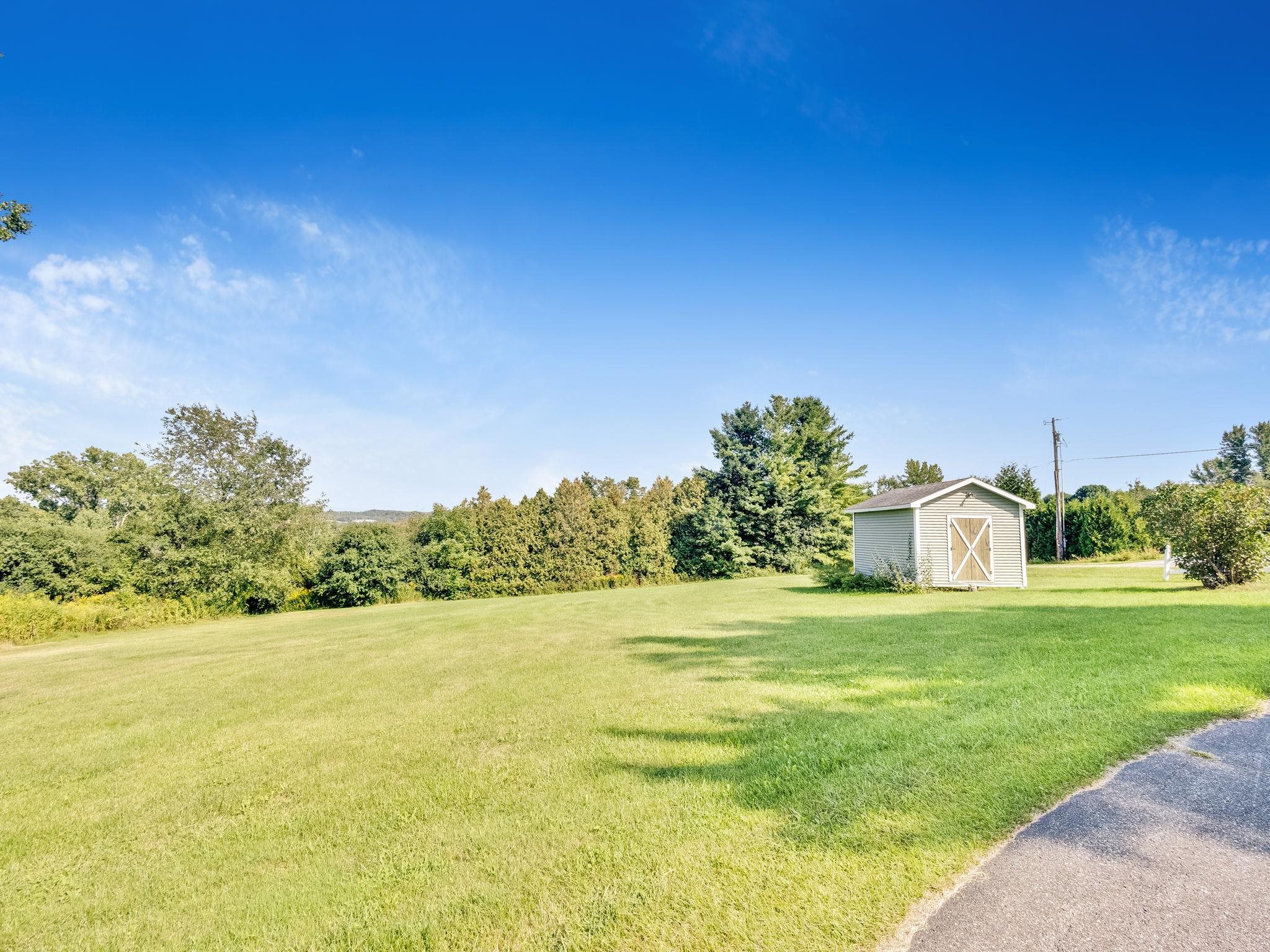 261 Red Barn Hill Road Georgia, VT 05468 - Photo 10 of 40 Gallery Image 10