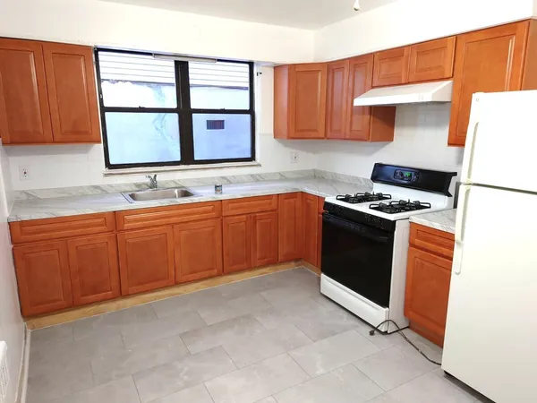 $2,400 | 6129 Jackson Street, Unit 1, West New York, NJ 07093