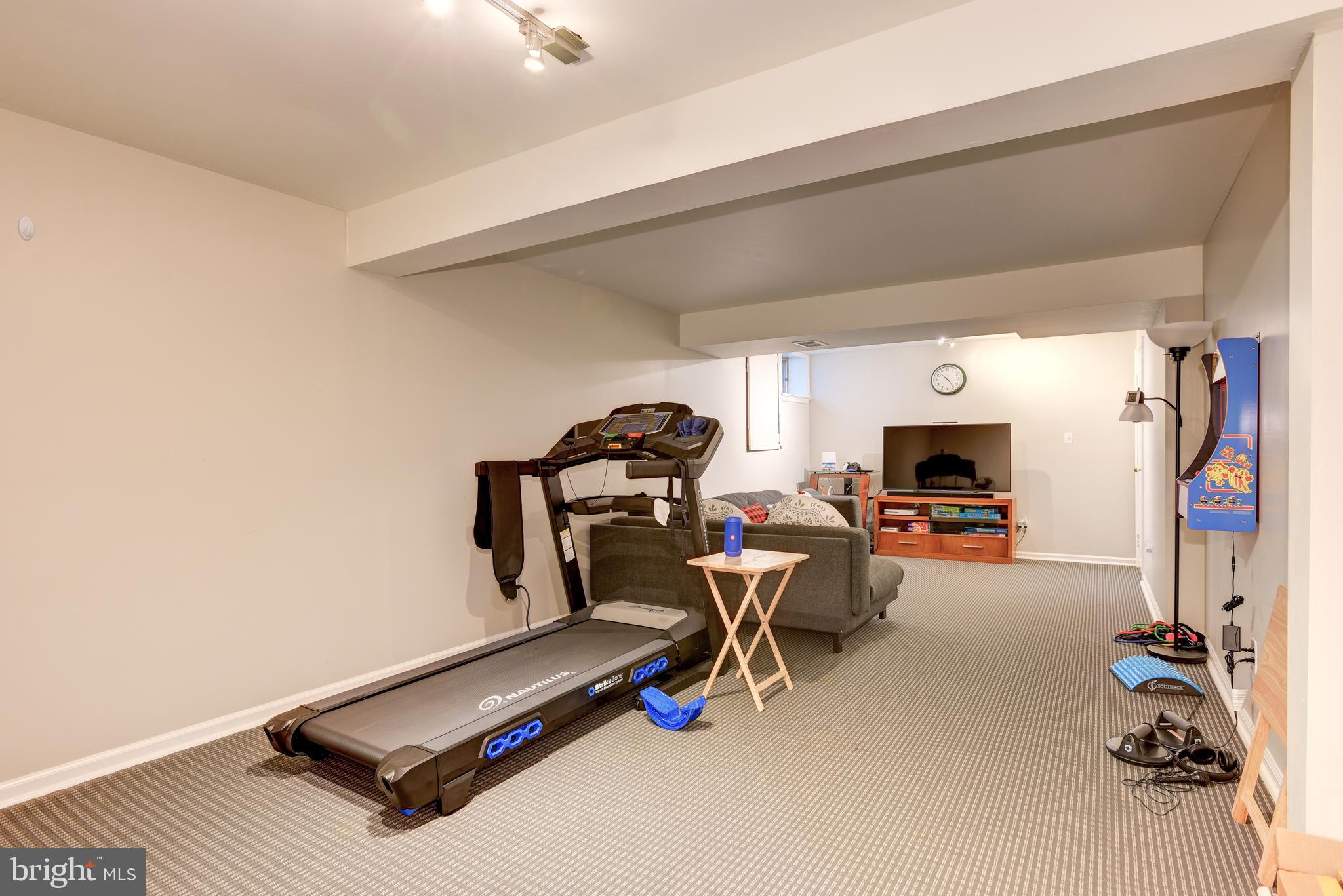 1610 Stowe Road Reston, VA 20194 - Photo 36 of 45