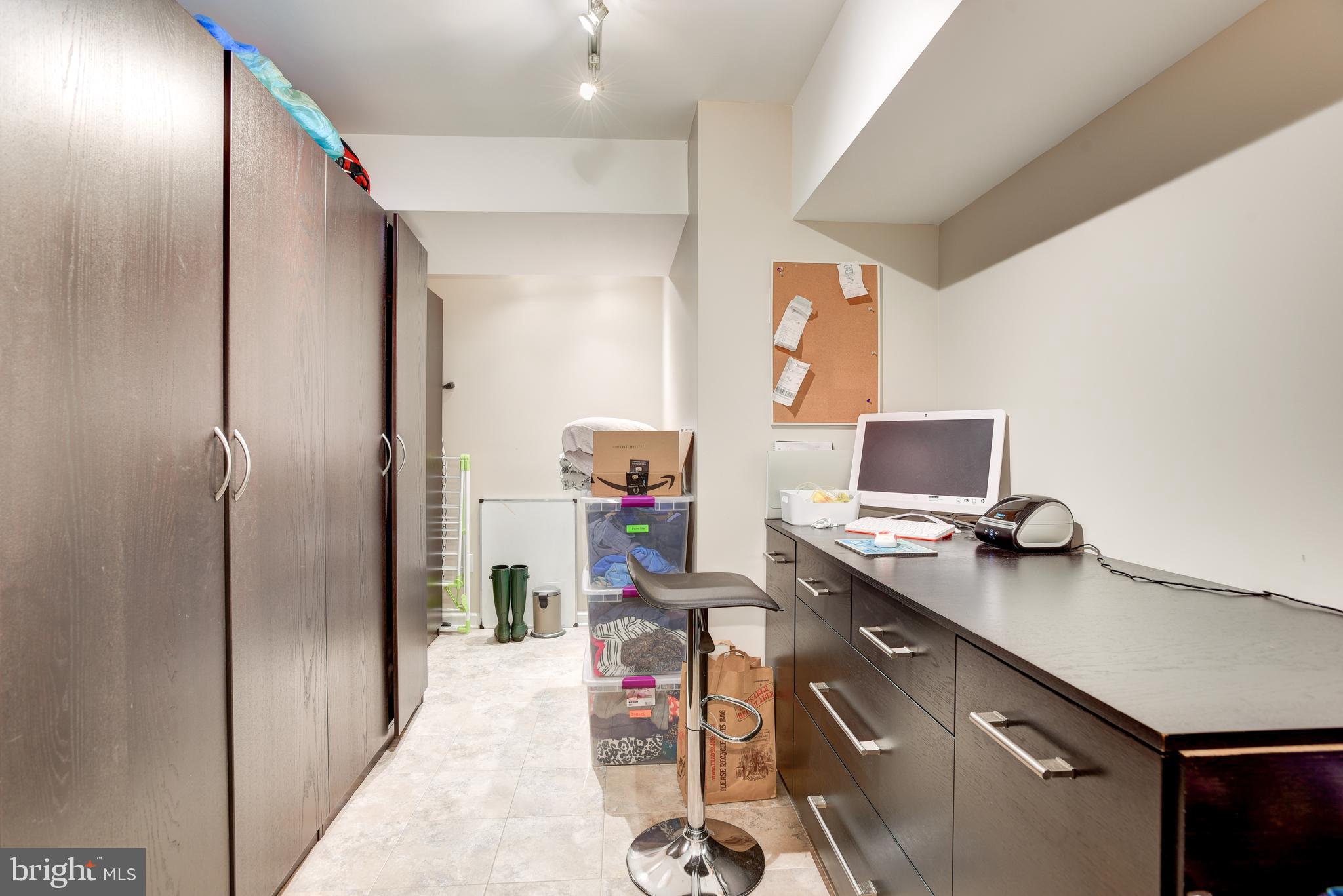 1610 Stowe Road Reston, VA 20194 - Photo 37 of 45