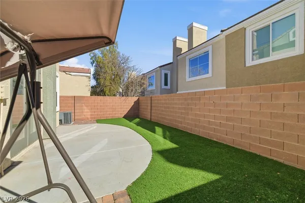 $2,550 | 972 Prestwick Street, Las Vegas, NV 89145