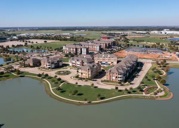 $689,370 | 110 Stadium Drive, Sugar Land, TX 77498