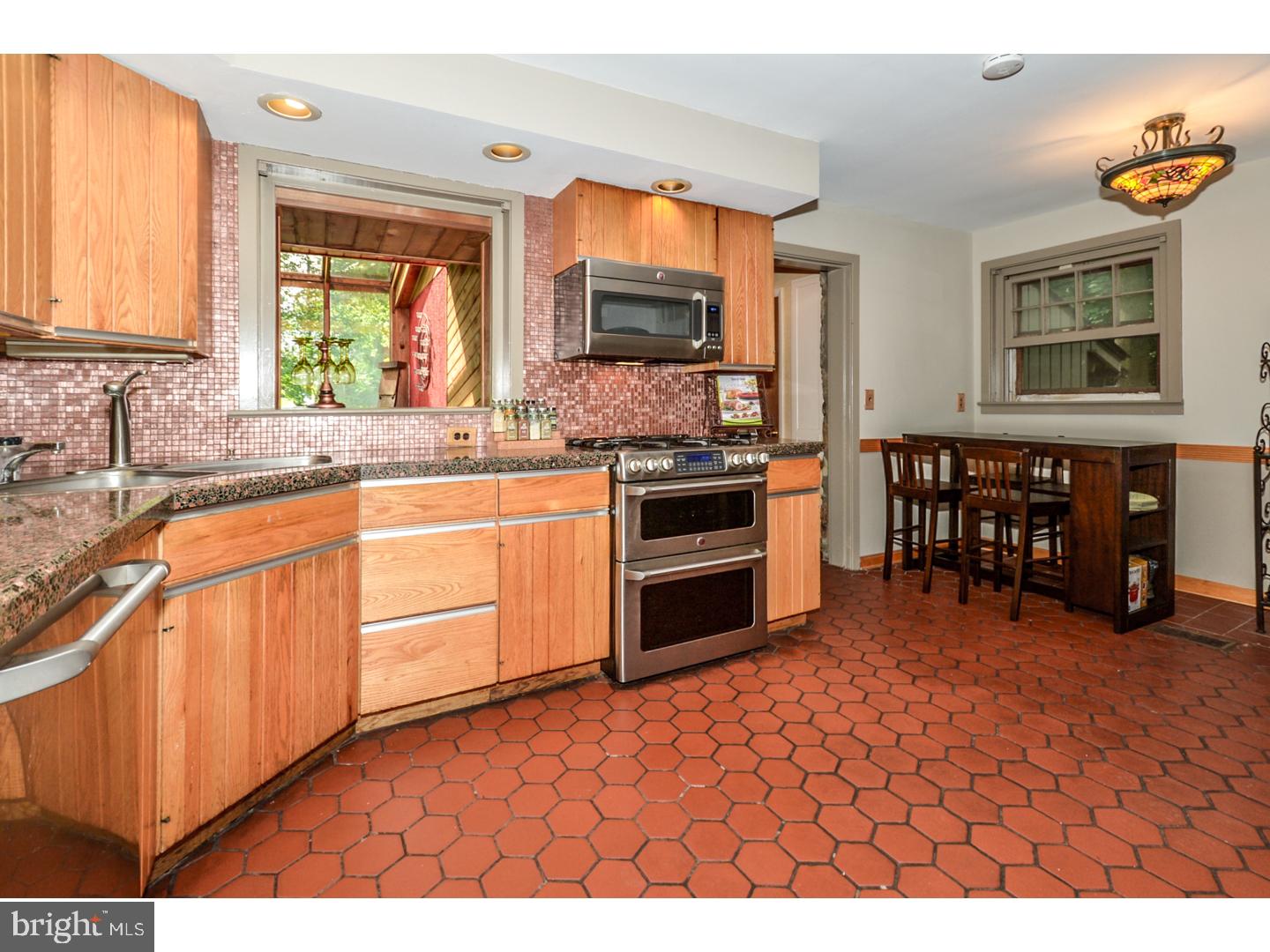 411 Rices Mill Road Wyncote, PA 19095 - Photo 9 of 25