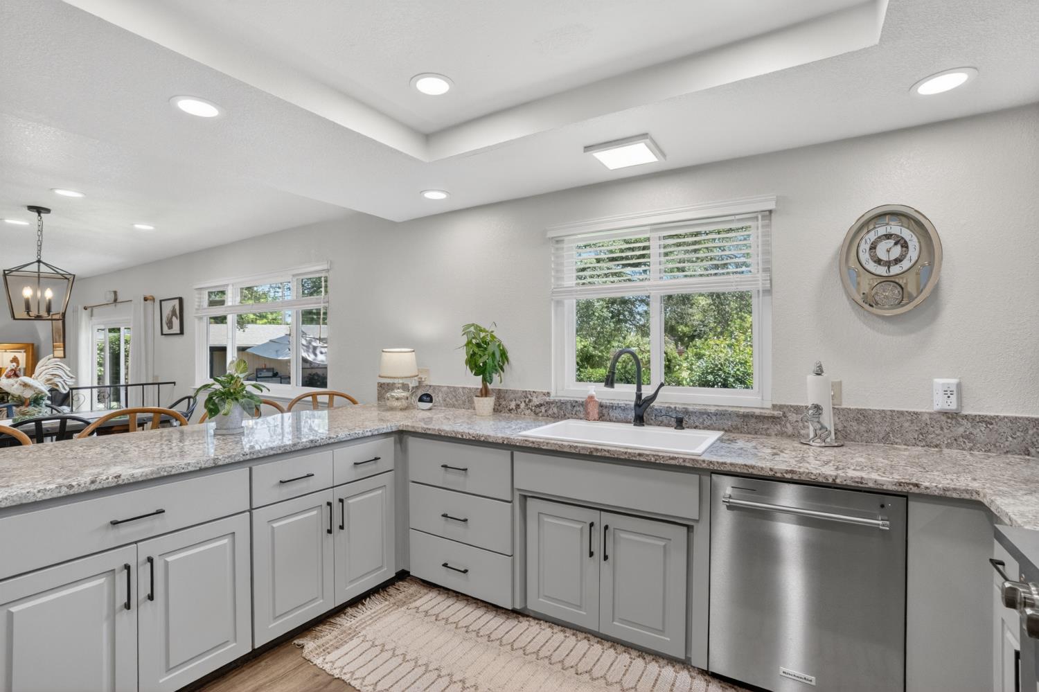 13088 Cherry Road Wilton, CA 95693 - Photo 4 of 58