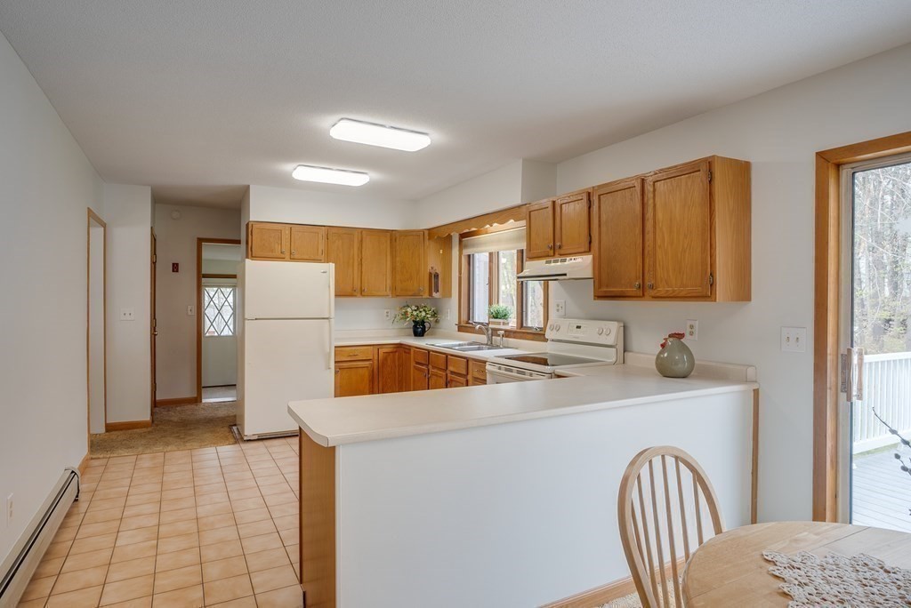 245 Dunstable Road Chelmsford, MA 01863 - Photo 15 of 41
