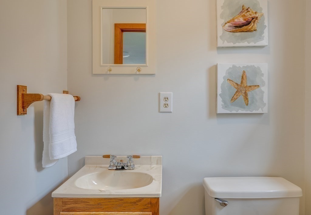 245 Dunstable Road Chelmsford, MA 01863 - Photo 26 of 41