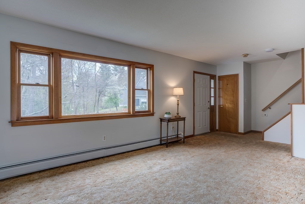 245 Dunstable Road Chelmsford, MA 01863 - Photo 5 of 41