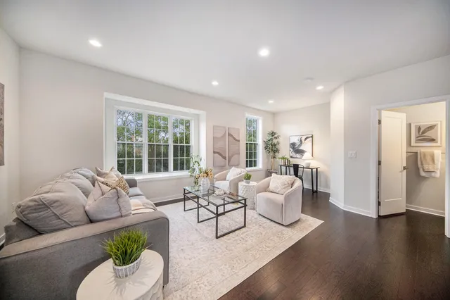 $3,500 | 2856 Ridington Road, Ann Arbor, MI 48105