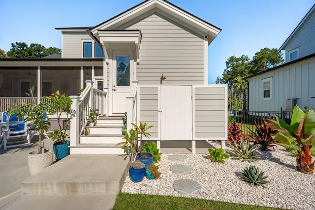 $2,350,000 | 1703 Crab Bank Dr Mount, Mount Pleasant, SC 29466