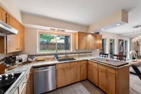 $469,000 | 302 South Lake Creek Drive, Round Rock, TX 78681