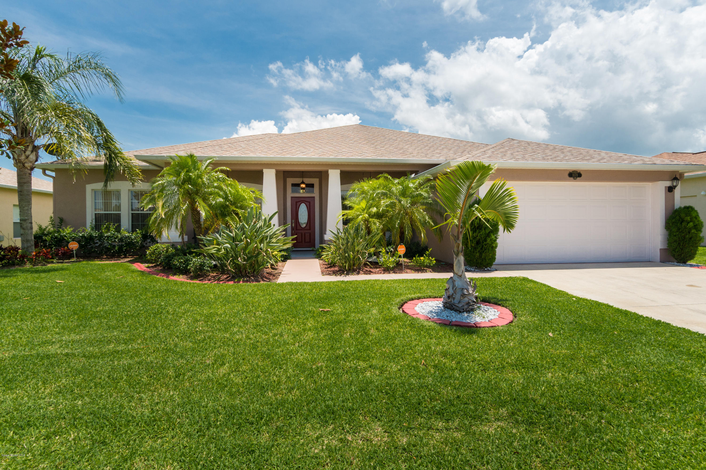 1078 Morgan Circle Northeast Palm Bay, FL 32905 - Photo 3 of 28 large-26