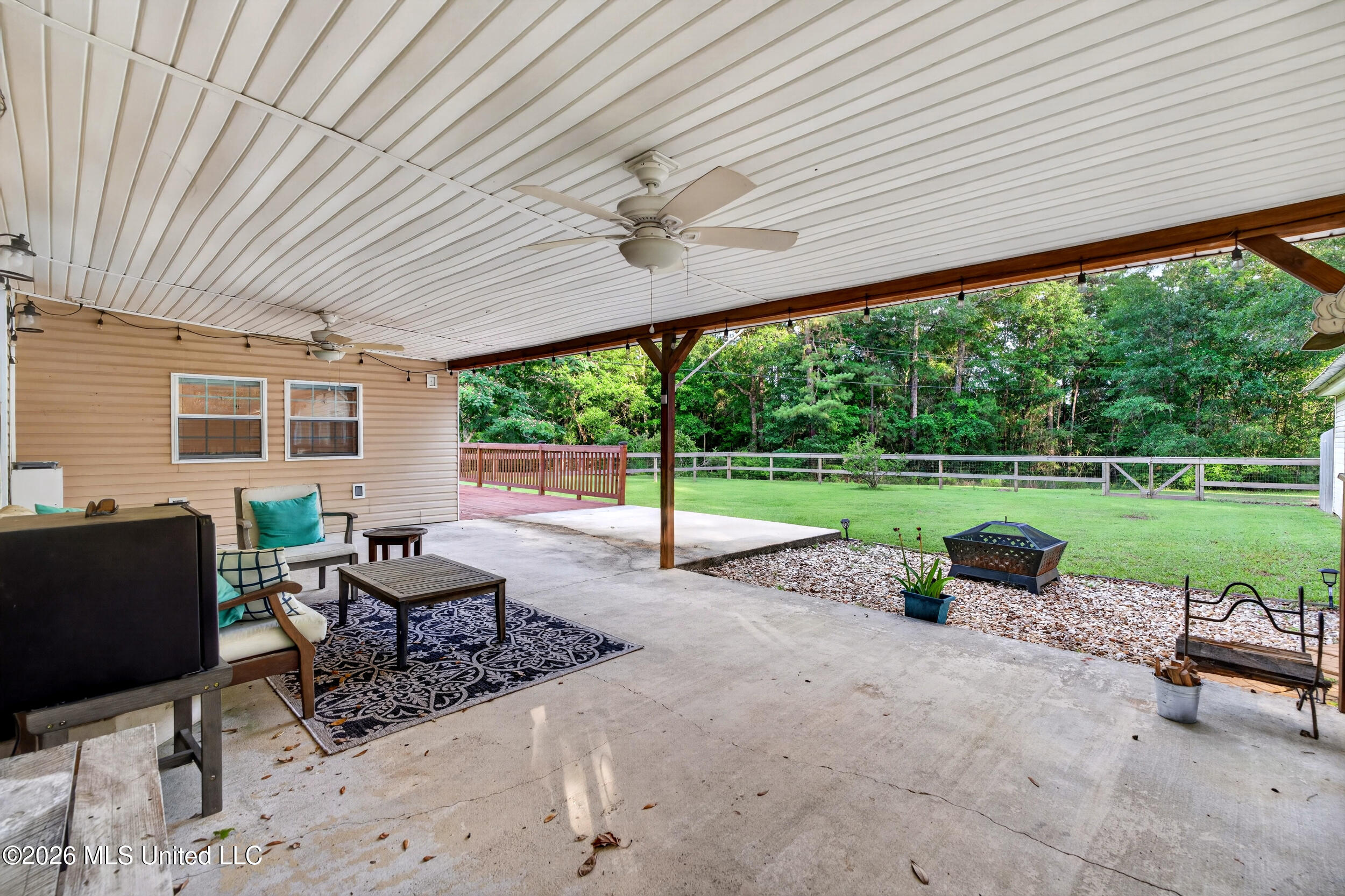 18 Gale Davis Road Lumberton, MS 39455 - Photo 45 of 67 45_45_backpatio