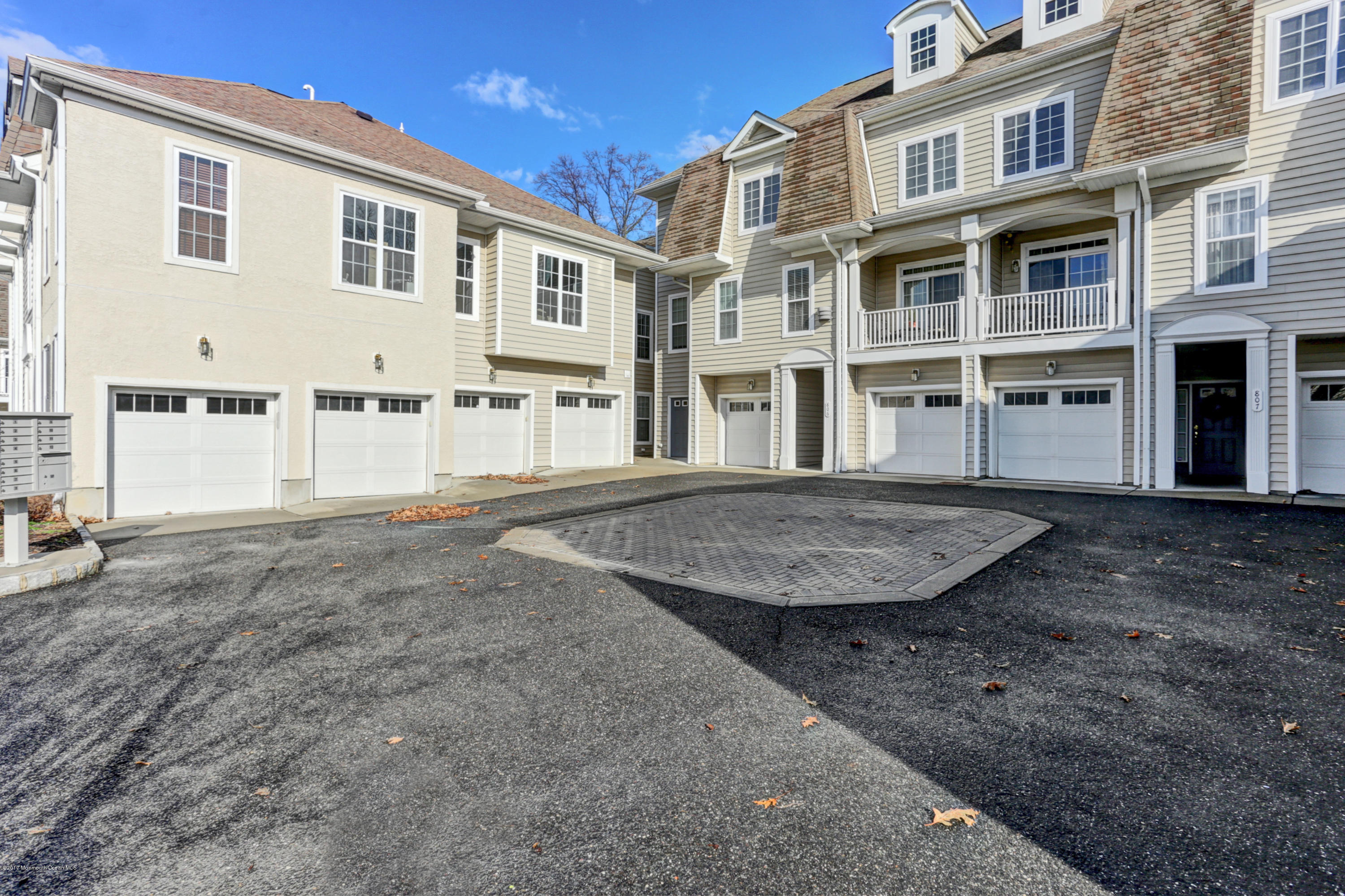 802 Abby Road Middletown, NJ 07748 - Photo 2 of 28 2