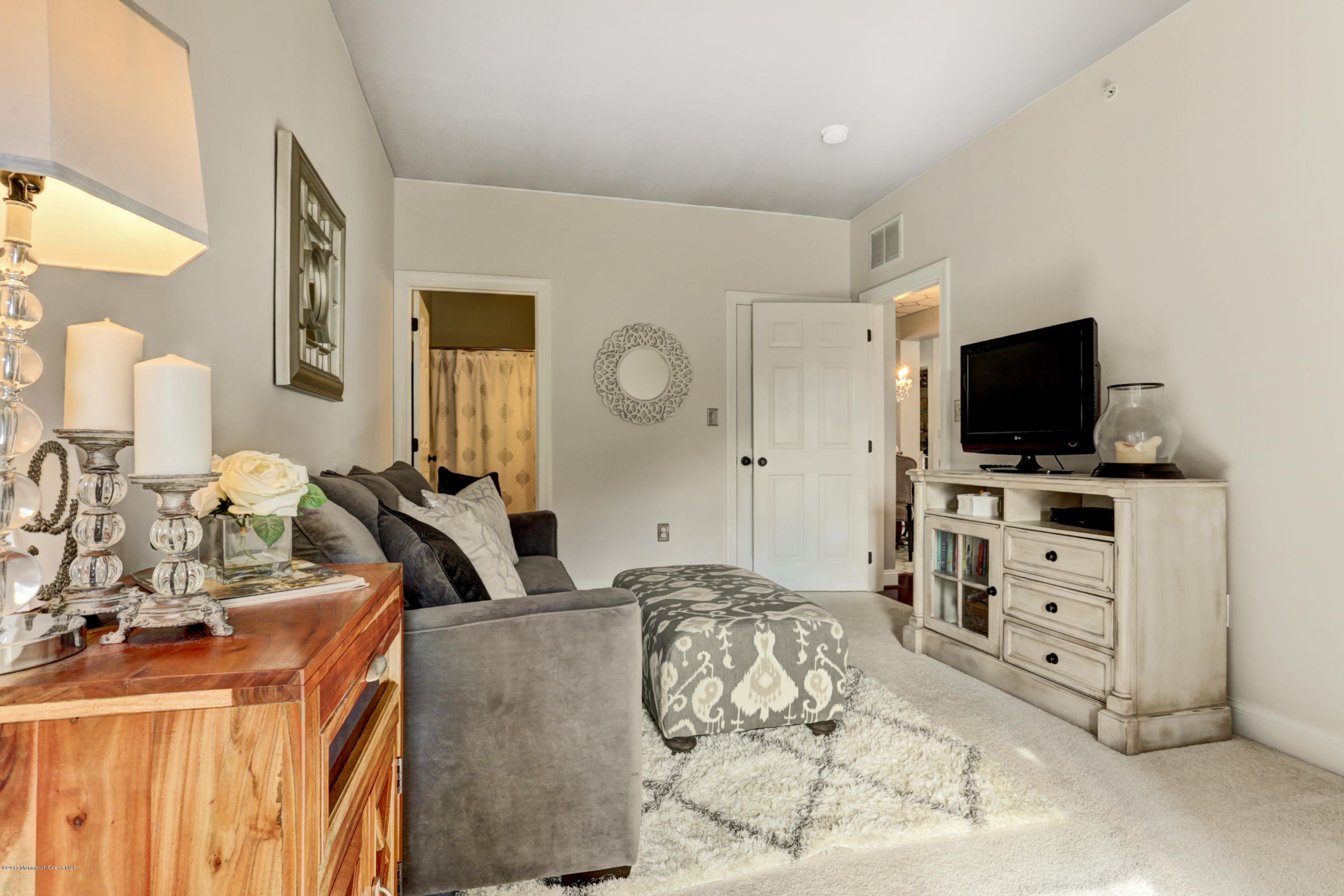 802 Abby Road Middletown, NJ 07748 - Photo 16 of 28 17