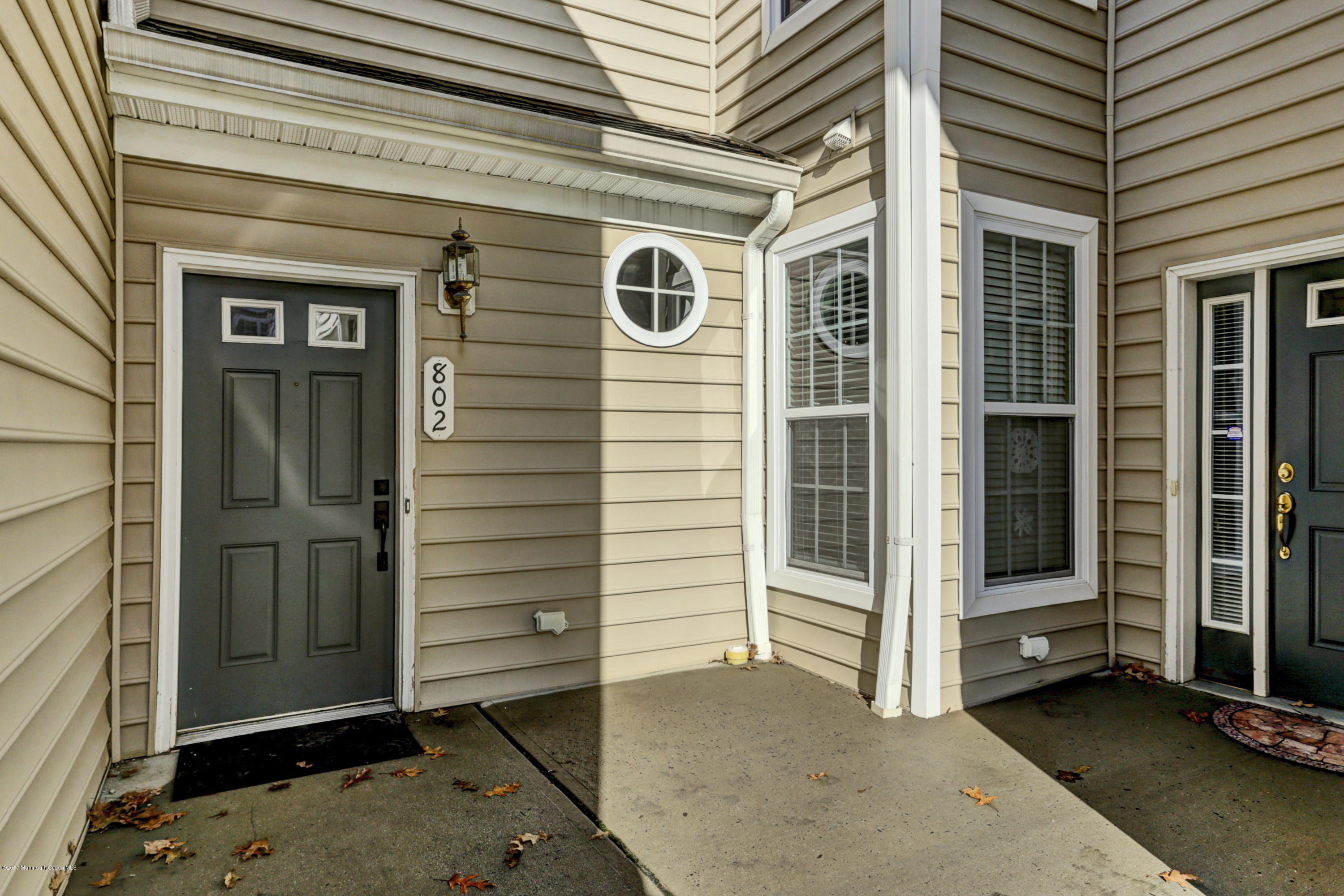 802 Abby Road Middletown, NJ 07748 - Photo 3 of 28 3